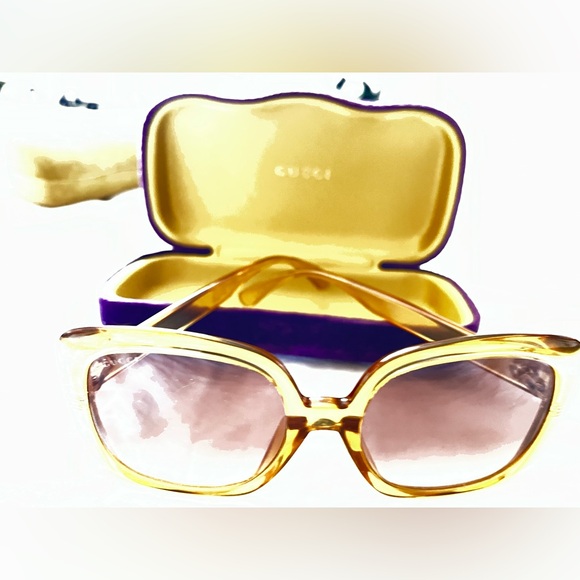 Gucci Mustard Sunglasses - Picture 1 of 2